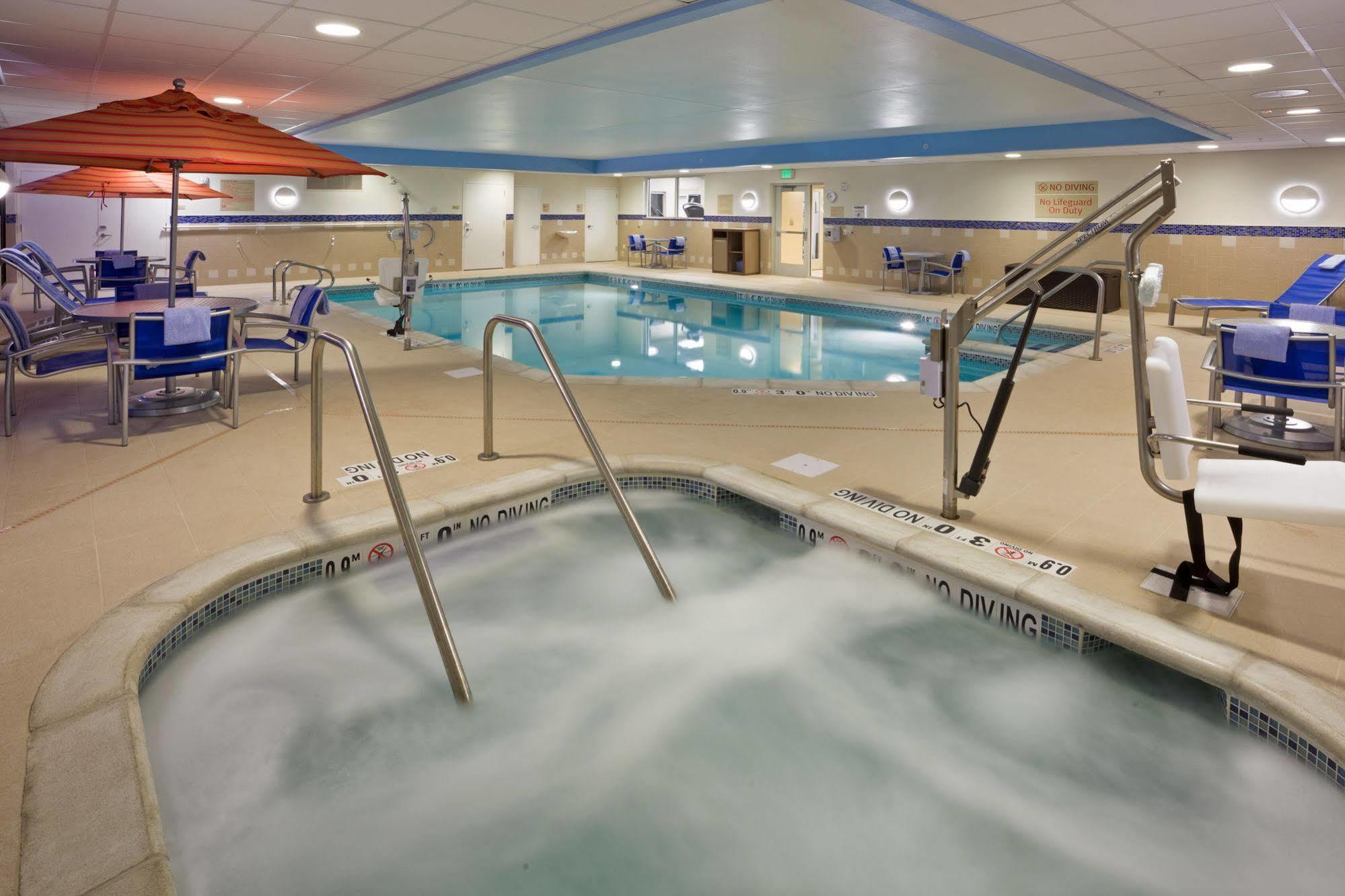 Towneplace Suites Енн-Арбор Екстер'єр фото